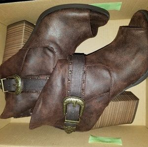 Cowgirl Style Booties